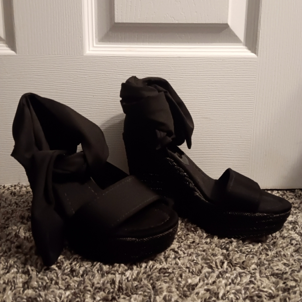 Black Wedge heels